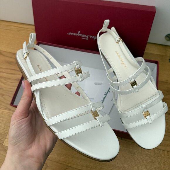 NWT Salvatore Ferragamo Cage Flat Sandals White Leather Strappy Open Toe Sz 10.5 - Picture 1 of 8